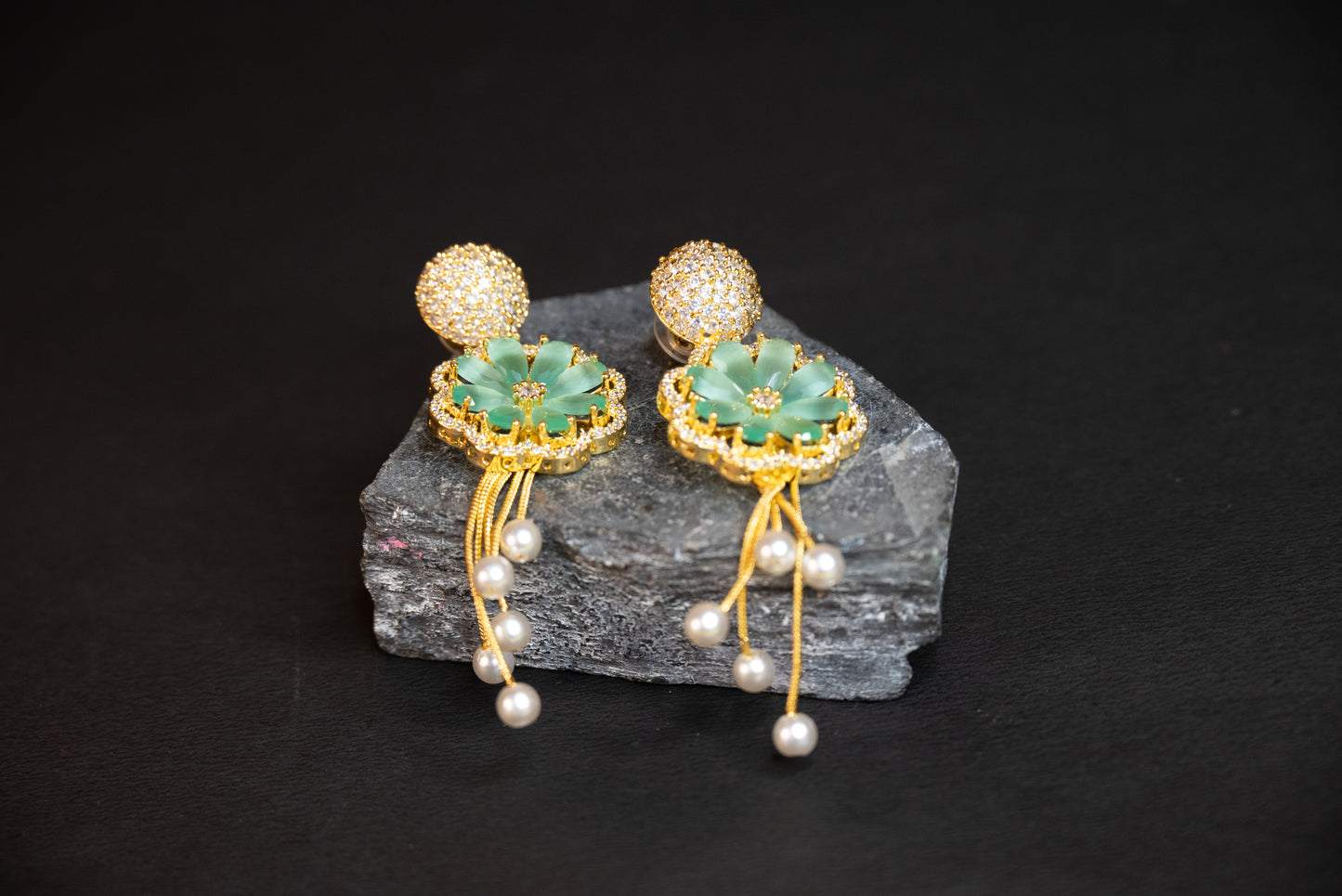 Noor AD Earrings