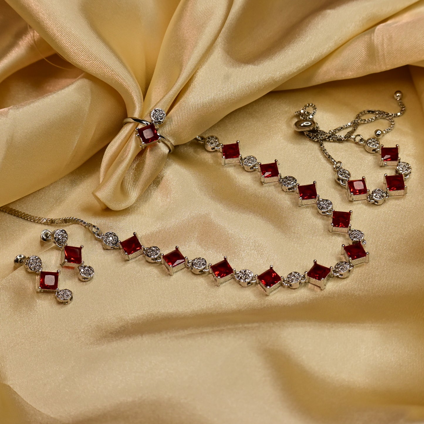 Arohini AD Necklace Set